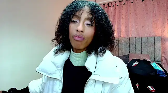 Zia Green online show from March 8, 2025, 7:42 pm