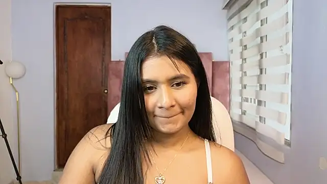 lou rosse  online show from February 26, 2025, 8:25 pm