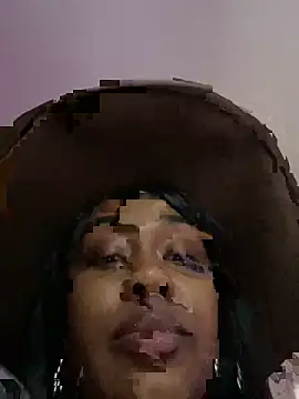 ebonycatlisaaaalime online show from October 4, 2025, 9:11 am