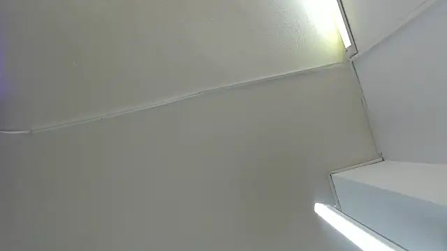 Amy Kiitty  online show from October 18, 2025, 12:51 pm