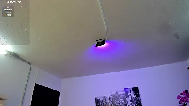 Amy Kiitty  online show from January 10, 2026, 12:44 pm