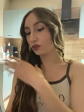 viviandaimond1 online show from March 22, 2025, 2:58 pm