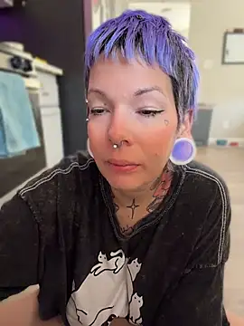 Snapshot of GoldieBakeman chatting on July 22, 2026, 6:54 pm GoldieBakeman online show from July 22, 2026, 6:54 pm