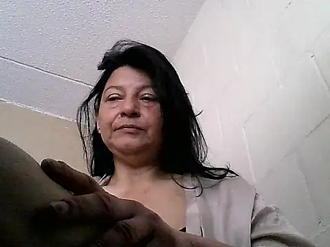 straichathot 08 online show from September 20, 2025, 4:45 pm