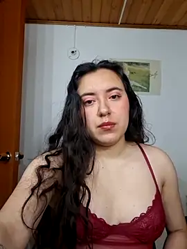 Emi chik online show from March 13, 2026, 11:26 am