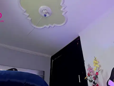 Snapshot of Eyleen_Santos chatting on February 26, 2026, 7:58 pm Eyleen Santos online show from February 26, 2026, 7:58 pm