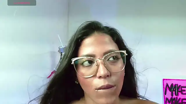 Megaan Greey online show from November 23, 2025, 9:25 pm