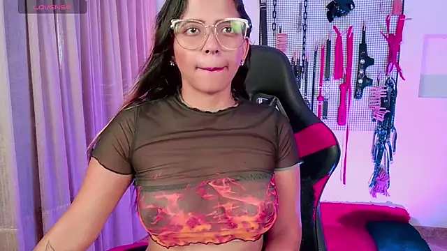 Megaan Greey online show from October 6, 2025, 2:40 pm