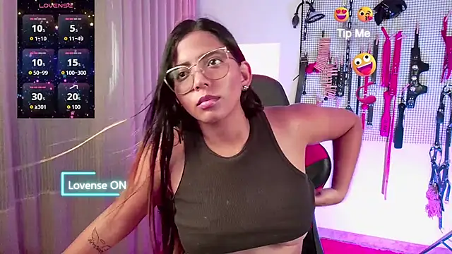 Megaan Greey online show from September 18, 2025, 7:39 pm