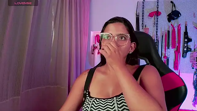 Megaan Greey online show from October 10, 2025, 1:23 pm