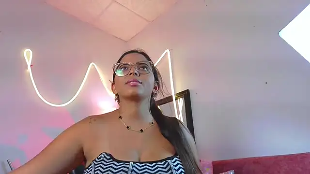 Snapshot of Megaan_Greey chatting on July 31, 2026, 10:51 pm Megaan Greey online show from July 31, 2026, 10:51 pm