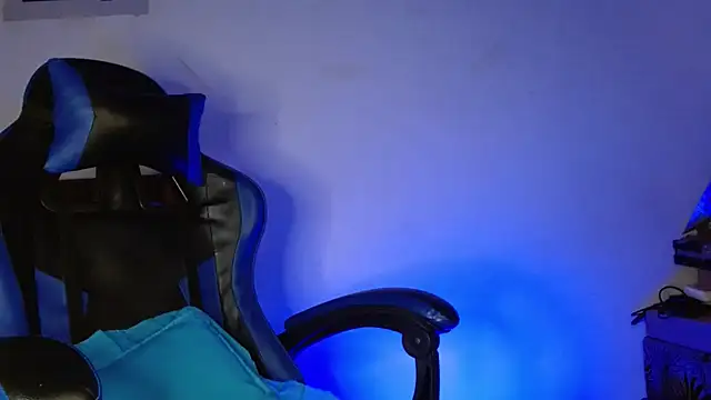 Snapshot of SexyBoy-Bigclit chatting on March 15, 2026, 9:38 am SexyBoy-Bigclit online show from March 15, 2026, 9:38 am