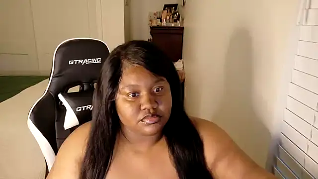 Snapshot of explosivekitty69 chatting on November 18, 2025, 1:10 am explosivekitty69 online show from November 18, 2025, 1:10 am