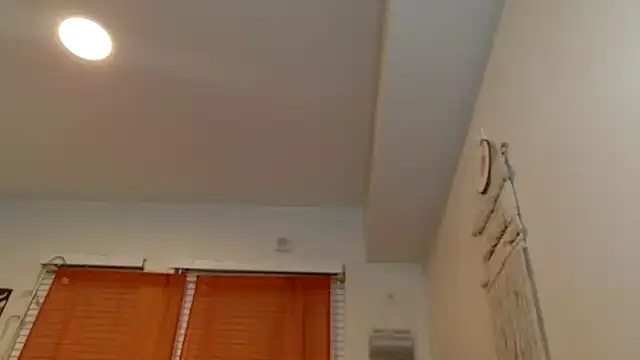 Snapshot of explosivekitty69 chatting on November 27, 2025, 3:29 am explosivekitty69 online show from November 27, 2025, 3:29 am