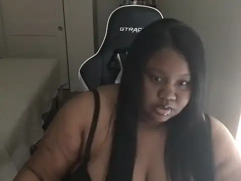 Snapshot of explosivekitty69 chatting on October 9, 2025, 10:32 pm explosivekitty69 online show from October 9, 2025, 10:32 pm