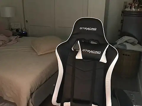 Snapshot of explosivekitty69 chatting on September 29, 2025, 6:57 pm explosivekitty69 online show from September 29, 2025, 6:57 pm