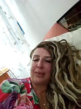 MariaRichi  online show from September 17, 2025, 7:05 pm