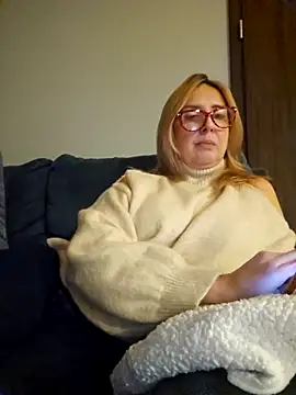 MariaRichi  online show from February 11, 2026, 7:47 pm