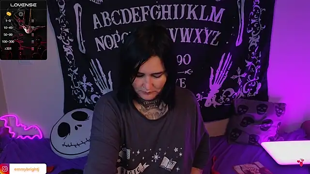 Emmybrightj  online show from September 26, 2025, 1:12 am