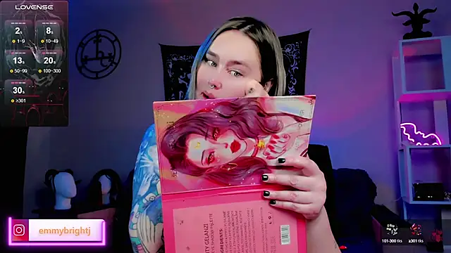 Emmybrightj  online show from March 18, 2025, 12:40 am