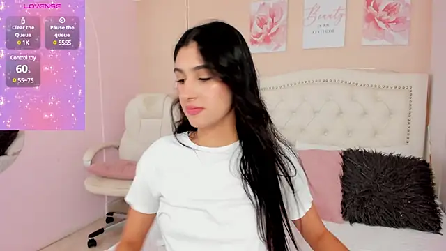 Ashley Evans18 online show from March 4, 2025, 12:12 pm