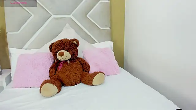 Melany Ebonyy online show from February 28, 2025, 2:31 pm