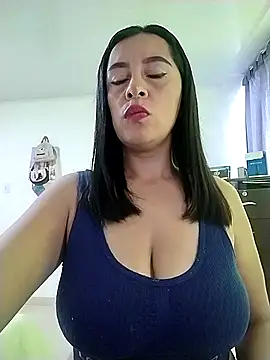 hailey85 online show from February 15, 2026, 6:18 pm