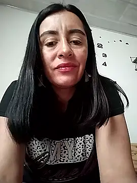 hailey85 online show from January 17, 2026, 2:53 pm