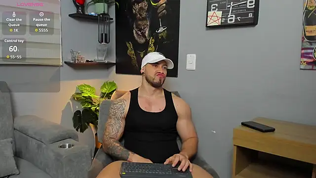 Snapshot of Giorgio-Leone chatting on November 2, 2025, 9:42 pm Giorgio-Leone online show from November 2, 2025, 9:42 pm