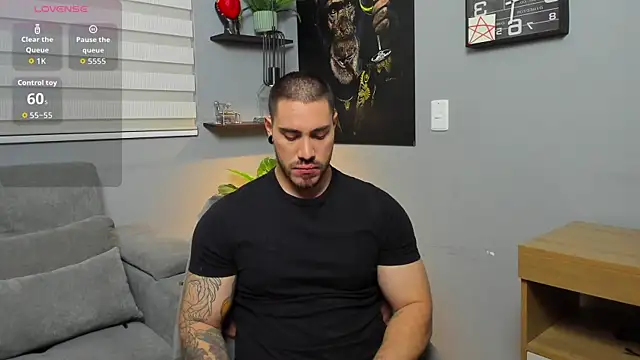 Snapshot of Giorgio-Leone chatting on September 19, 2025, 11:53 pm Giorgio-Leone online show from September 19, 2025, 11:53 pm