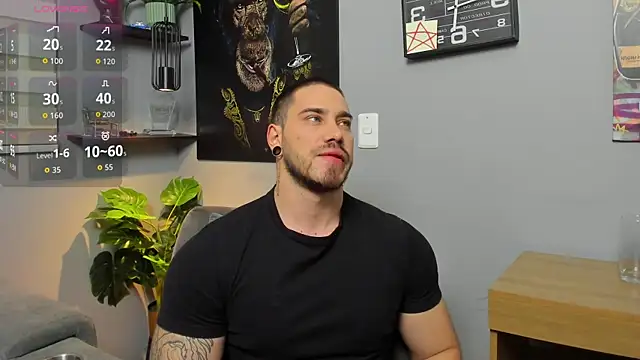 Snapshot of Giorgio-Leone chatting on October 8, 2025, 2:35 am Giorgio-Leone online show from October 8, 2025, 2:35 am