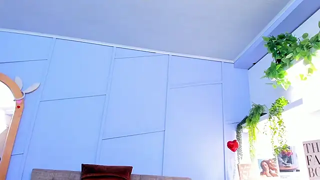 nathalie rossel online show from November 5, 2025, 7:06 pm