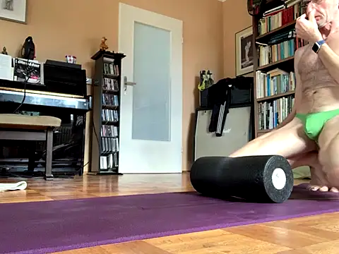 Bula94193 online show from November 30, 2025, 10:38 am