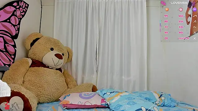 sweet amalia4 online show from September 26, 2025, 8:05 pm