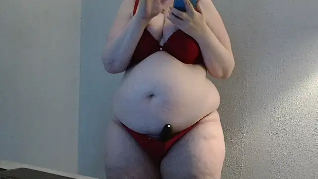 desiree1981 online show from November 3, 2025, 12:31 pm