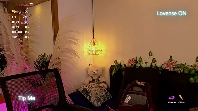 Hannah williams1 online show from November 4, 2025, 9:07 pm