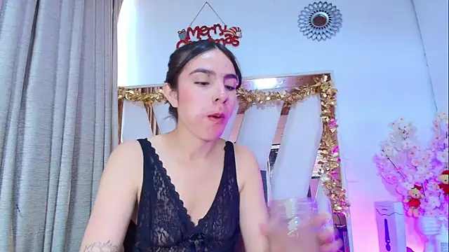 dafne queenn online show from December 19, 2025, 1:02 pm