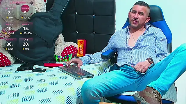 Yeol King online show from October 3, 2025, 6:42 pm