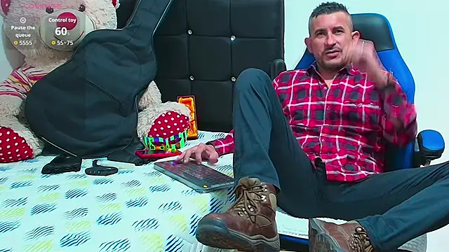 Yeol King online show from September 23, 2025, 7:43 pm