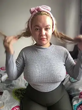 Naiara Sex  online show from April 11, 2026, 7:17 pm