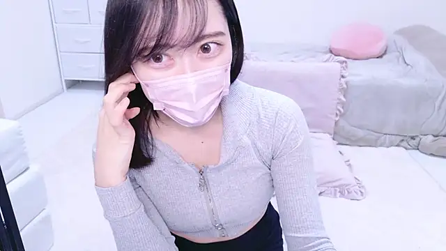 Yurie  online show from February 2, 2025, 5:53 am