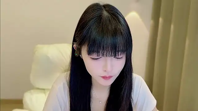 xiaodaibabyy online show from October 11, 2025, 6:25 am