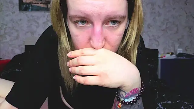 Snapshot of Baiambel_Mi chatting on November 25, 2025, 3:34 pm Baiambel Mi online show from November 25, 2025, 3:34 pm