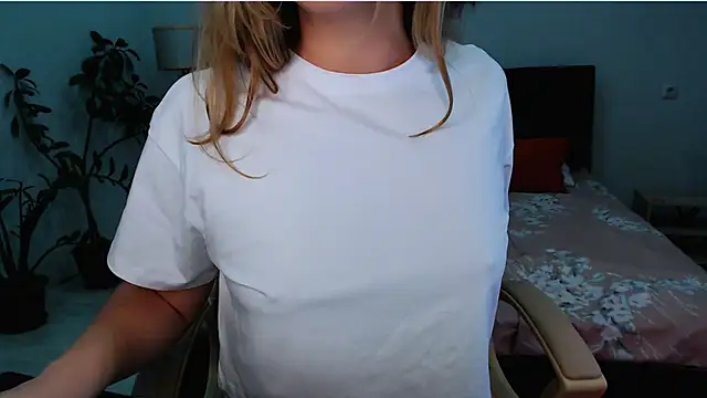 NaughtyNylonFeet online show from February 5, 2025, 2:51 am