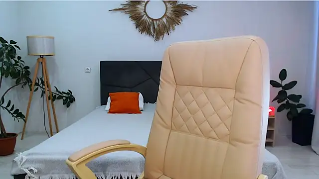 NaughtyNylonFeet online show from March 14, 2025, 3:37 am