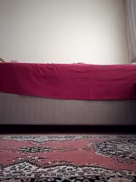 nyraminyon online show from October 24, 2025, 11:53 am