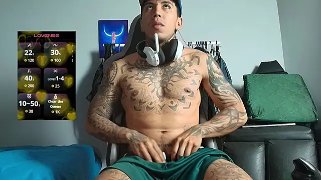 Nickhot0609 online show from March 24, 2026, 8:47 am