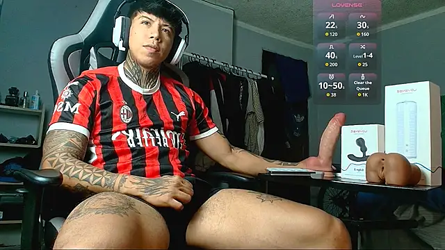 Nickhot0609 online show from September 24, 2025, 2:18 am