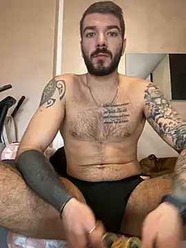 Snapshot of RobyTheDark99 chatting on January 13, 2025, 2:21 pm RobyTheDark99 online show from January 13, 2025, 2:21 pm