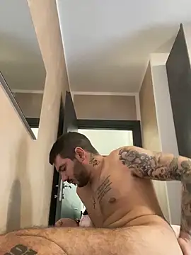 Snapshot of RobyTheDark99 chatting on December 11, 2024, 12:12 pm RobyTheDark99 online show from December 11, 2024, 12:12 pm